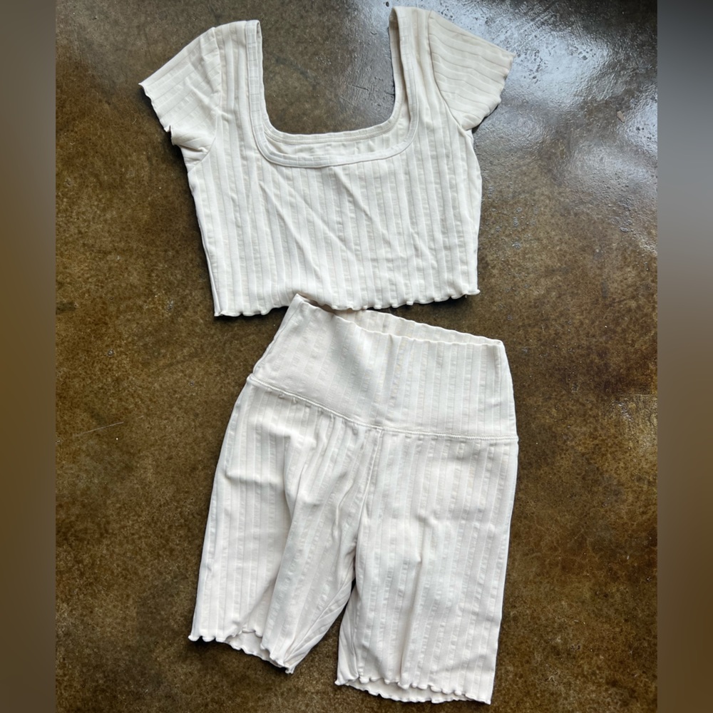 Aerie Set